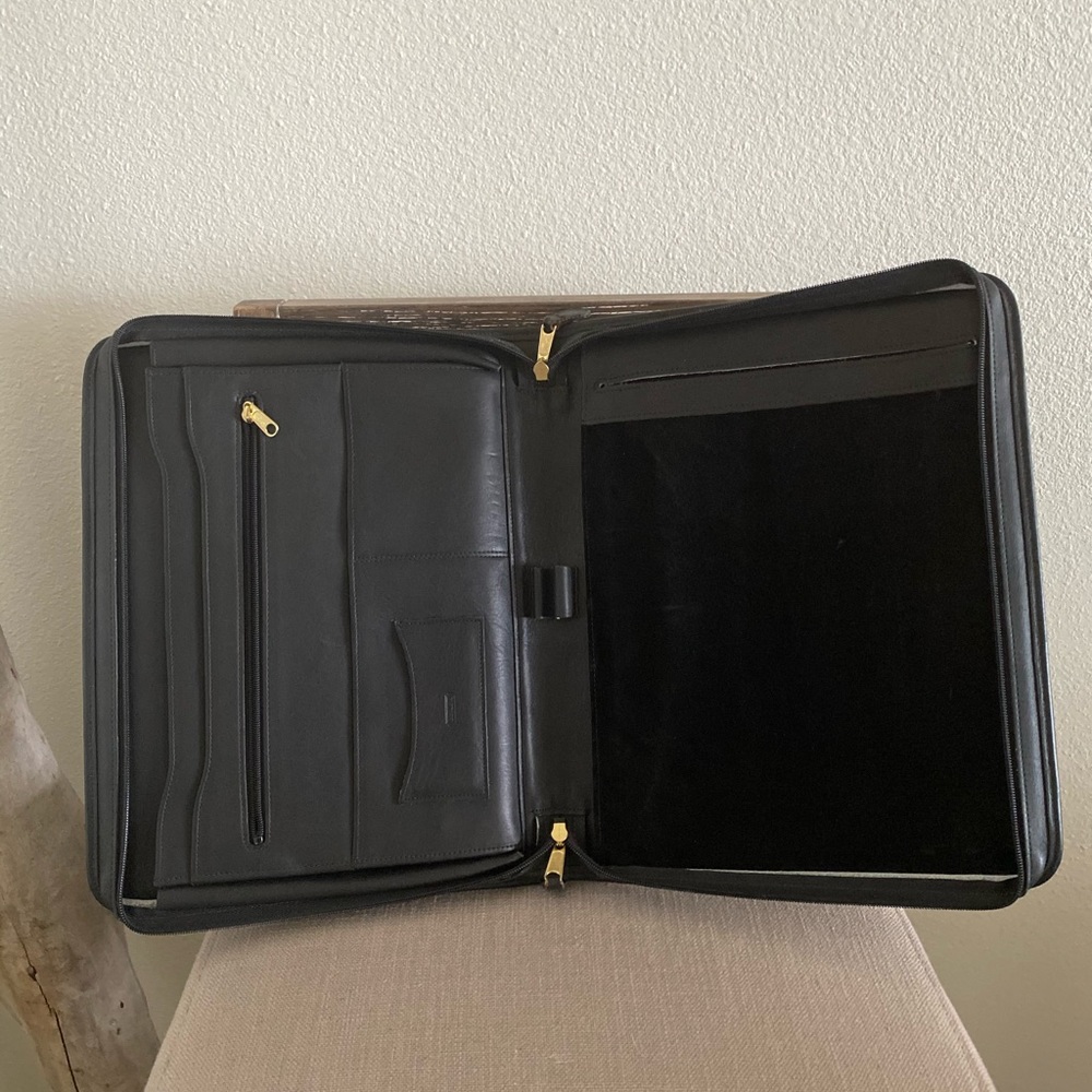 Coach Vintage GloveTanned Leather Zipper Portfolio